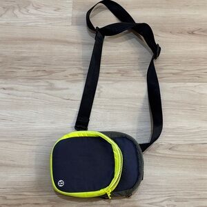 lululemon belt bag